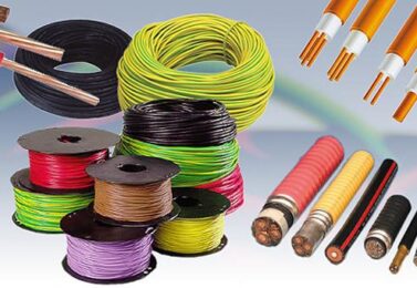 کابل AUX چیست و برای خریدش به چه نکاتی توجه کنیم؟