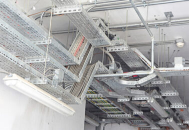 نحوه اجرا و نصب سینی کابل روی سقف و دیوار